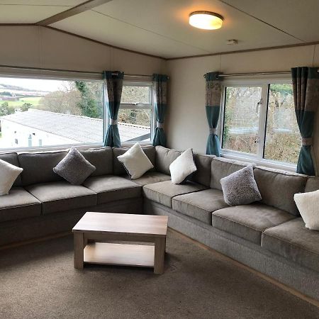 Classy Caravan With Ample Space Bembridge Exterior foto